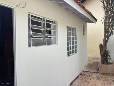 Casa para Locação, em Jaguariaíva, bairro Jardim Nossa Senhora de Fátima, 1 dormitório, 1 banheiro