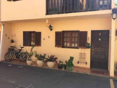 Casa para Venda, em Cabo Frio, bairro Palmeiras, 3 dormitrios, 2 banheiros, 1 sute, 1 vaga