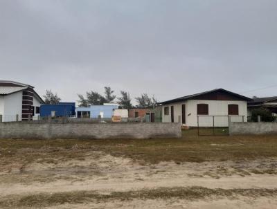 Casa na Praia para Venda, em Balnerio Arroio do Silva, bairro Stelamaris, 3 dormitrios, 1 banheiro, 4 vagas