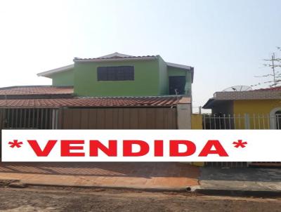 Casa para Venda, em Ourinhos, bairro PARQUE GABRIELA, 5 dormitrios, 2 banheiros, 1 sute, 2 vagas