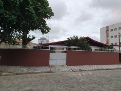 Casa para Venda, em Mongaguá, bairro Jardim Praia Grande, 2 dormitórios, 2 banheiros, 1 suíte, 3 vagas