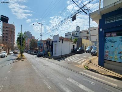 Casa para Venda, em Alfenas, bairro Centro, 4 dormitrios, 2 banheiros, 1 vaga