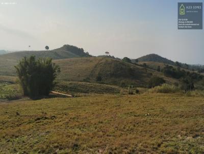 Stio para Venda, em Saquarema, bairro Bicuiba, 1 dormitrio, 1 banheiro, 2 vagas