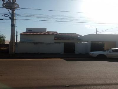Casa para Locao, em Tangar da Serra, bairro TARUM, 1 dormitrio, 1 banheiro, 1 sute, 1 vaga