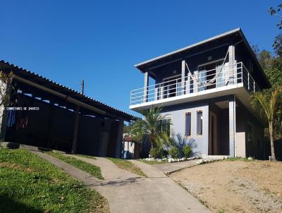 Casa para Venda, em , bairro Macacu, 3 dormitrios, 3 banheiros, 2 sutes, 2 vagas