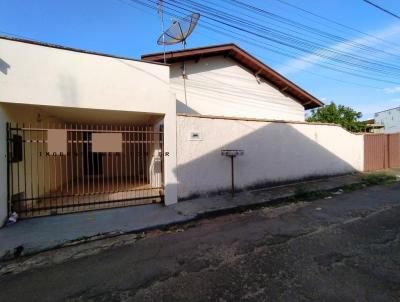 Casa para Locao, em So Jos do Rio Pardo, bairro Jardim Aeroporto, 2 dormitrios, 1 banheiro, 3 vagas