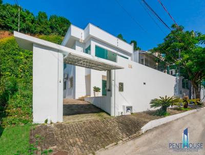 Casa para Venda, em Balneário Camboriú, bairro Praia dos Amores, 4 dormitórios, 4 banheiros, 2 suítes, 6 vagas
