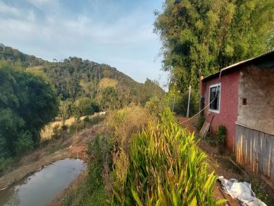 Stio para Venda, em Guaxup, bairro 15 km de Guaxup, 2 dormitrios, 1 banheiro, 2 vagas