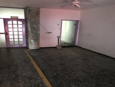 Casa para Locao, em Rio Grande, bairro Centro, 4 dormitrios, 2 banheiros, 1 vaga