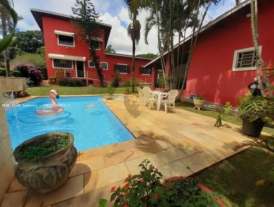 Casa para Venda, em Piracaia, bairro Jardim Santos Reis, 3 dormitrios, 4 banheiros, 3 sutes