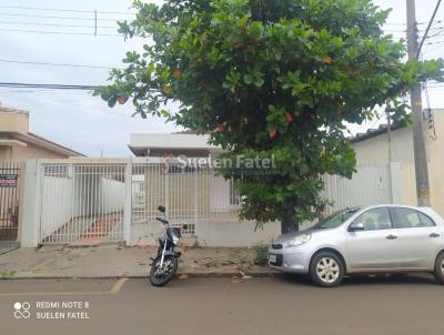 Casa para Venda, em Ourinhos, bairro Jardim Matilde, 3 dormitrios, 2 banheiros, 4 vagas