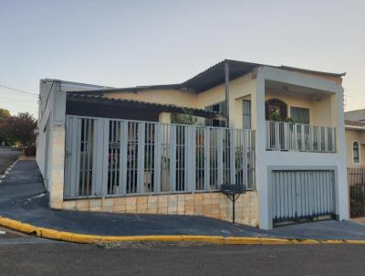 Casa para Venda, em Presidente Prudente, bairro Cidade Universitria, 3 dormitrios, 3 banheiros, 2 vagas
