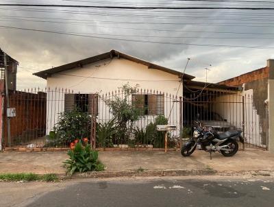 Casa para Venda, em Uberaba, bairro Elza Amui I, 3 dormitrios, 1 banheiro, 1 sute, 2 vagas