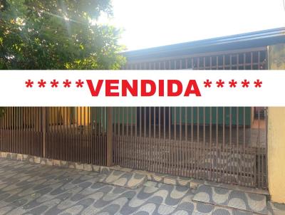 Casa para Venda, em Ourinhos, bairro SANTOS DUMONT, 2 dormitrios, 1 banheiro, 1 sute, 1 vaga