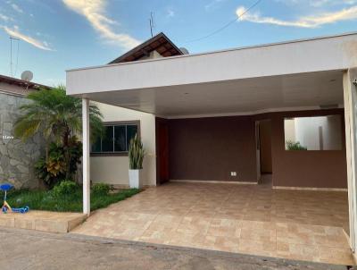 Casa para Venda, em Jaboticabal, bairro PARQUE JAQUELINE, 3 dormitrios, 2 banheiros, 1 sute