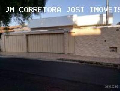 Casa para Venda, em Alfenas, bairro Jardim Aeroporto, 3 dormitórios, 3 banheiros, 1 suíte, 2 vagas
