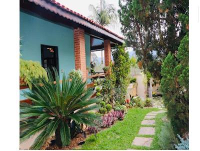 Casa para Venda, em Mogi das Cruzes, bairro Vila Suissa, 2 dormitórios, 2 banheiros, 2 suítes, 6 vagas