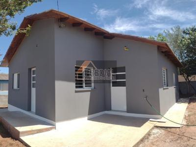 Casa para Venda, em Cachoeira do Sul, bairro Oliveira, 2 dormitrios, 1 banheiro, 1 vaga