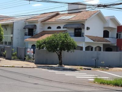 Sobrado para Locao, em Umuarama, bairro Zona V, 3 dormitrios, 3 banheiros, 1 sute, 2 vagas