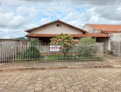 Casa para Venda, em Santo Antnio do Amparo, bairro Centro, 4 dormitrios, 2 banheiros, 1 vaga