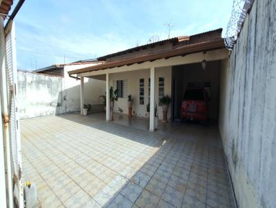 Casa para Venda, em Caldas Novas, bairro Itanhang, 3 dormitrios, 3 banheiros, 1 sute, 1 vaga