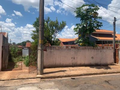 Casa para Venda, em Ourinhos, bairro JARDIM SANTA F, 2 dormitrios, 1 banheiro