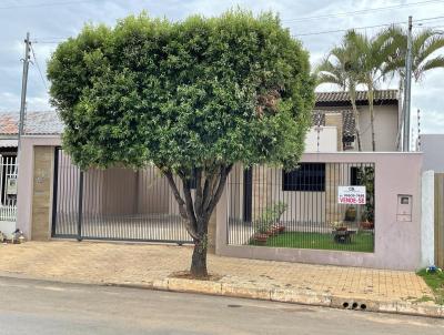 Casa para Venda, em Lucas do Rio Verde, bairro Parque das Araras, 2 dormitrios, 2 banheiros, 2 vagas