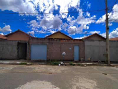 Casa para Venda, em Bom Despacho, bairro Simeo Ferreira, 2 dormitrios, 1 banheiro, 1 vaga