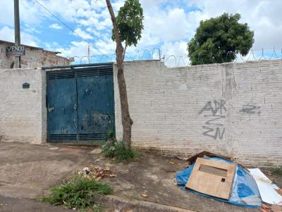 Casa Usada para Venda, em Leme, bairro Alto da Glria, 2 dormitrios, 1 banheiro