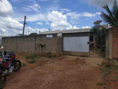 Casa Usada para Venda, em Vilhena, bairro CRISTO REI, 2 dormitrios, 2 banheiros, 1 sute