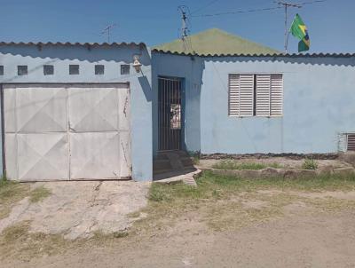 Casa para Venda, em Santana do Livramento, bairro Divisa, 2 dormitrios, 2 banheiros, 1 sute, 1 vaga