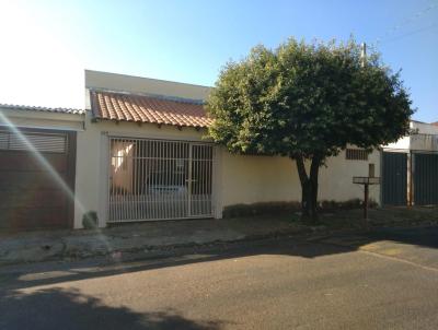 Casa para Venda, em Getulina, bairro Getulina, 4 dormitrios, 2 banheiros, 4 vagas