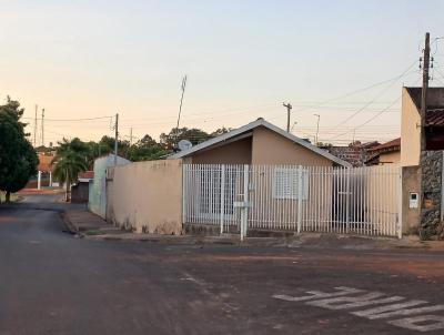 Casa para Venda, em Getulina, bairro Getulina, 2 dormitrios, 1 banheiro