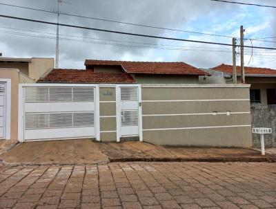 Casa para Venda, em Getulina, bairro Centro, 3 dormitrios, 1 sute, 4 vagas