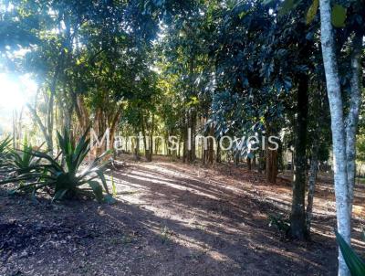 Stio para Venda, em Cachoeiras de Macacu, bairro Papucaia, 3 dormitrios, 2 banheiros, 1 sute