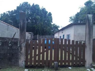 Casa para Venda, em Itanham, bairro Santa Terezinha, 1 dormitrio, 1 banheiro, 4 vagas