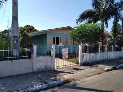 Casa para Venda, em Sombrio, bairro Januria, 4 dormitrios, 1 banheiro, 1 vaga