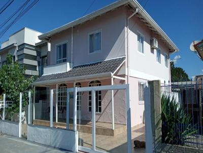 Casa para Venda, em Lages, bairro Vila Nova, 4 dormitrios, 3 banheiros, 1 sute, 3 vagas