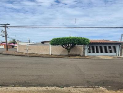 Casa para Venda, em Araras, bairro Jardim das Flores, 4 dormitrios, 2 banheiros, 1 sute, 3 vagas