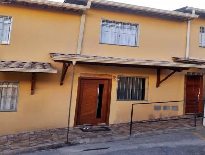 Casa Geminada para Venda, em Contagem, bairro Xangri-L, 2 dormitrios, 2 banheiros, 1 vaga