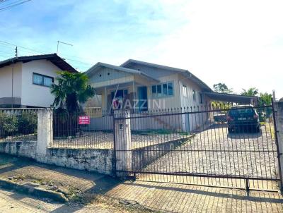 Casa para Venda, em Rio do Sul, bairro Sumar, 3 dormitrios, 1 banheiro, 1 vaga