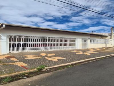 Casa para Venda, em Araras, bairro Jardim Abolio de Loureno Dias, 3 dormitrios, 1 banheiro, 1 sute, 2 vagas