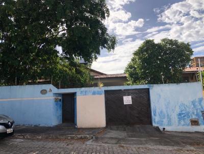 Casa para Venda, em Natal, bairro Lagoa Nova, 4 dormitrios, 5 banheiros, 4 sutes