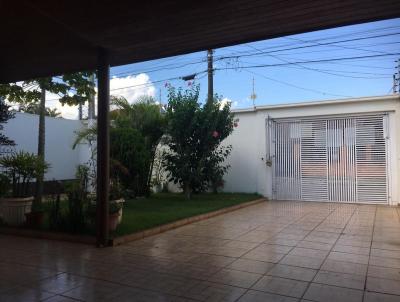 Casa para Venda, em Itapetininga, bairro Parque Atenas do Sul, 3 dormitrios, 2 banheiros, 5 vagas