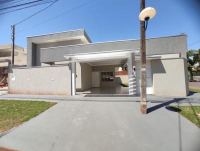 Casa para Venda, em Umuarama, bairro Zona VI, 3 dormitrios, 2 banheiros, 1 sute, 2 vagas