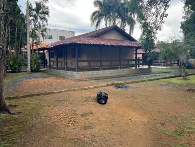 Casa para Venda, em Chapada dos Guimares, bairro Centro, 4 dormitrios, 2 banheiros