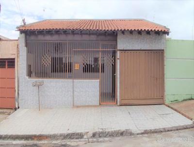 Casa para Venda, em Presidente Prudente, bairro Jardim Iguau, 3 dormitrios, 2 banheiros, 2 vagas