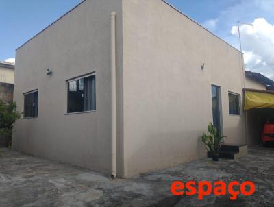 Casa para Venda, em Par de Minas, bairro So Cristvo, 3 dormitrios, 1 banheiro, 1 vaga