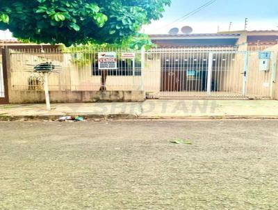 Casa para Venda, em Umuarama, bairro Parque Bandeirantes, 3 dormitrios, 1 banheiro, 1 sute, 1 vaga