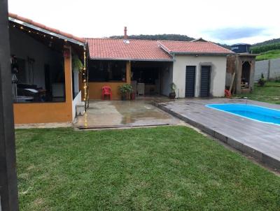 Casa para Venda, em Borda da Mata, bairro Areo, 2 dormitrios, 3 banheiros